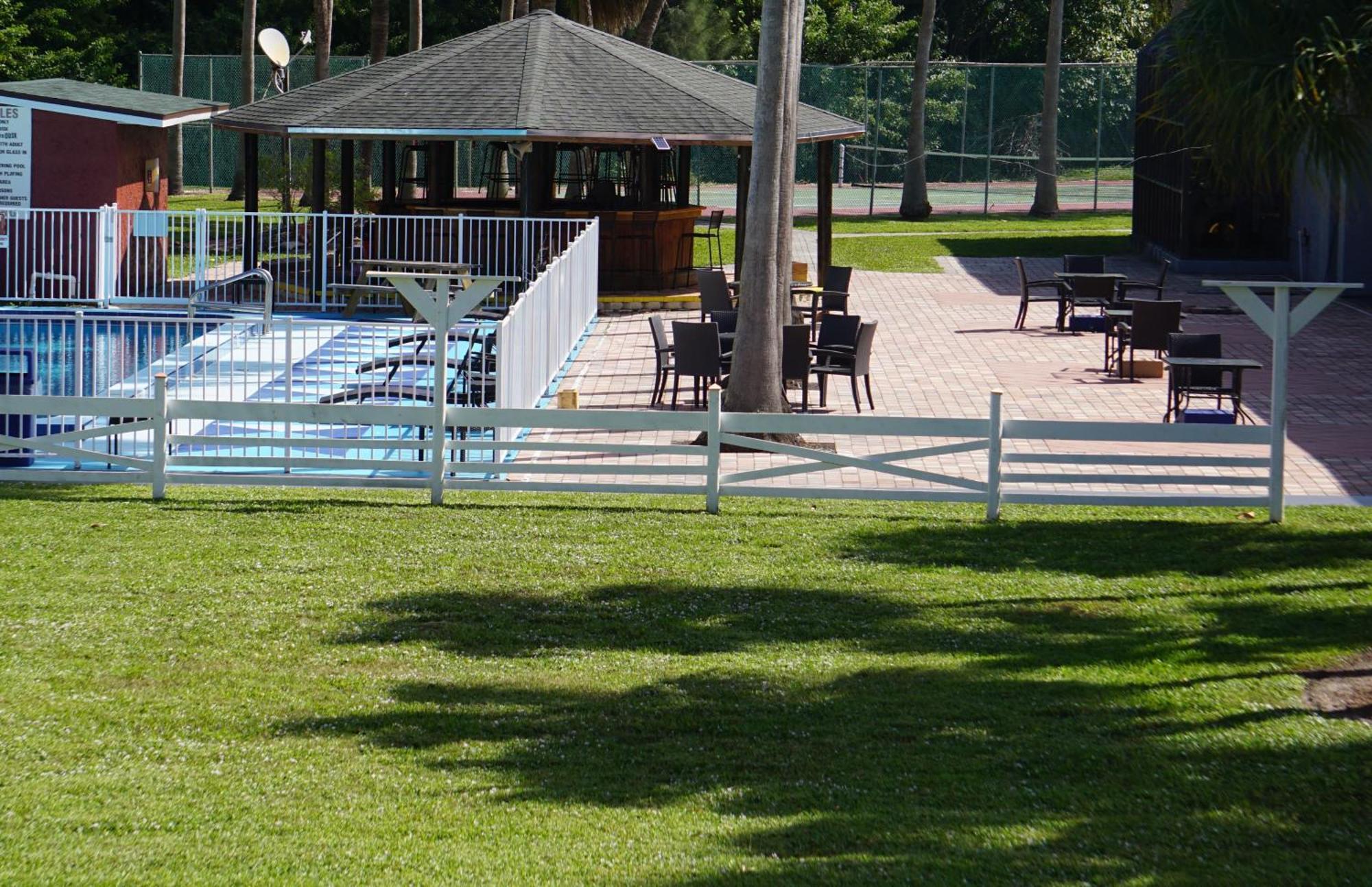 Island Hotel Of Space Coast Merritt Island Экстерьер фото